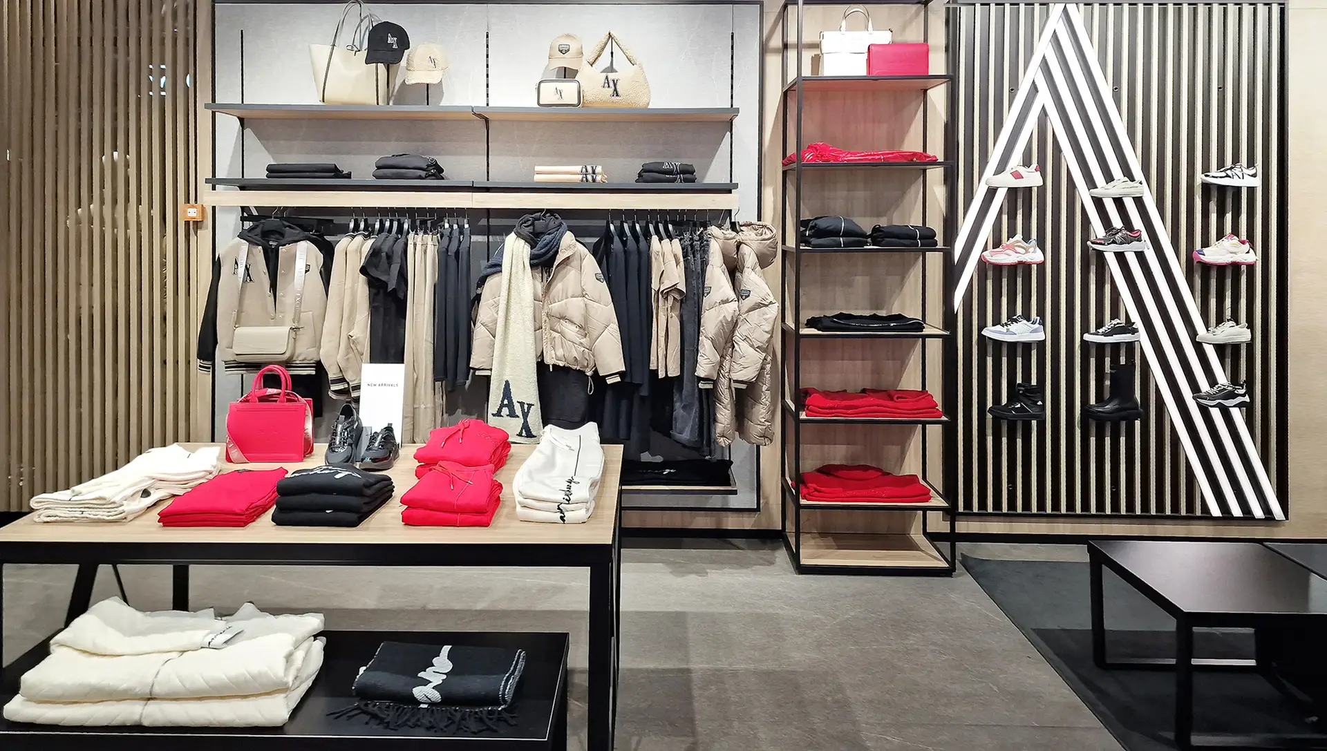VISUAL MERCHANDISING